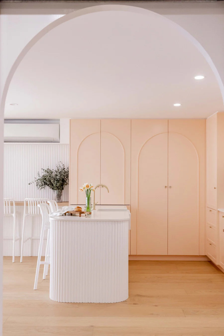 Round Gooseneck Kitchen Mixer Tap