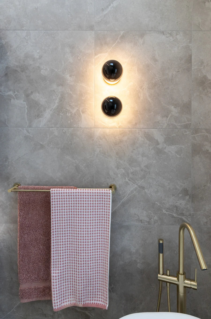 Round Double Towel Rail 600mm