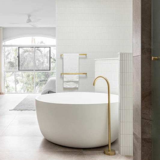 Floor-Mounted Bath Filler - Brushed Brass