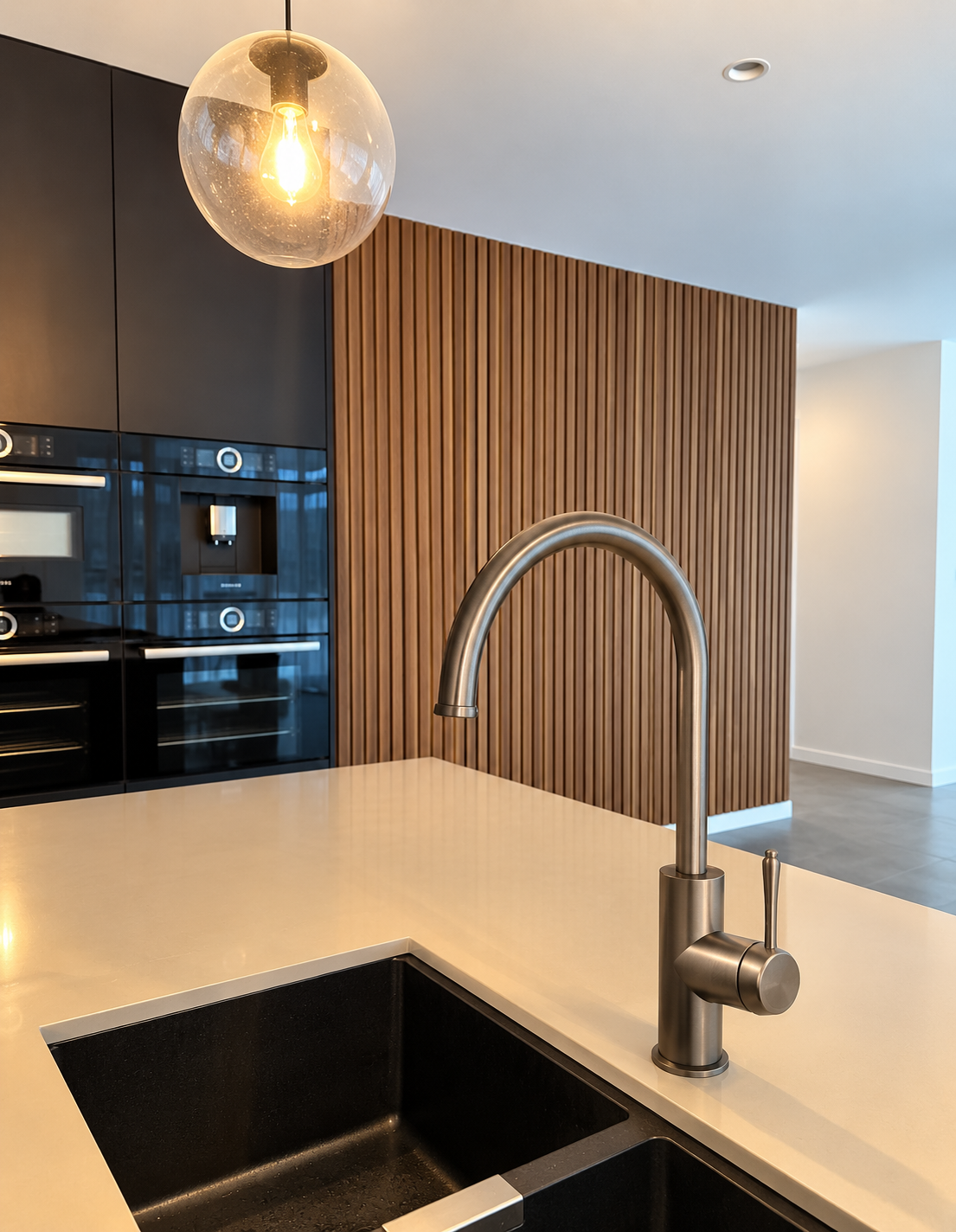 BELLA VISTA MICA HERITAGE GOOSENECK SINK MIXER