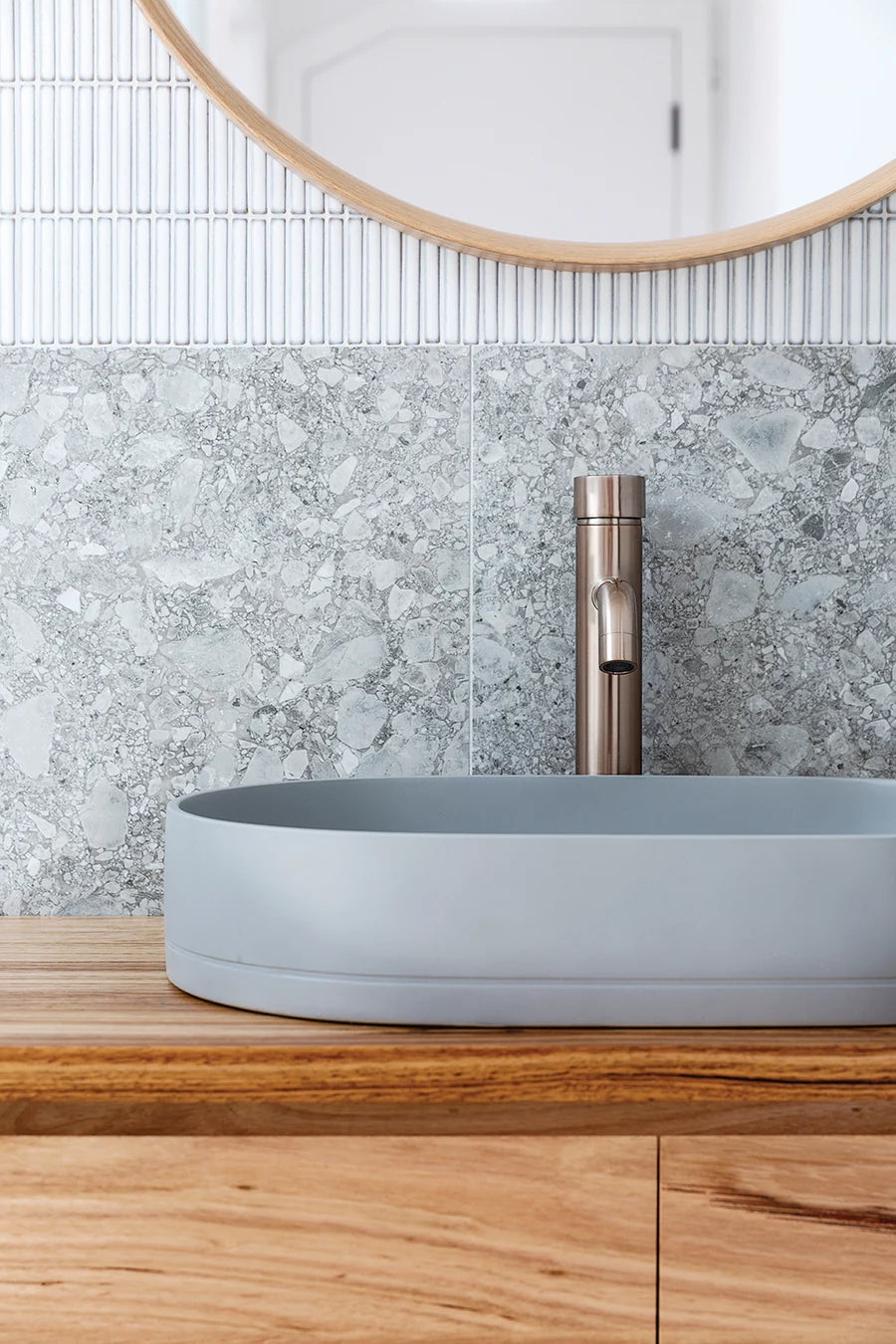 MEIR ROUND PINLESS TALL BASIN MIXER