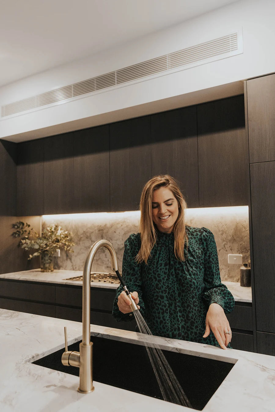 MEIR ROUND PICCOLA PULL OUT KITCHEN MIXER TAP
