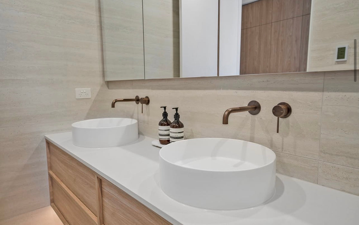 BELLA VISTA MICA SWIVEL BATH SPOUT CURVED