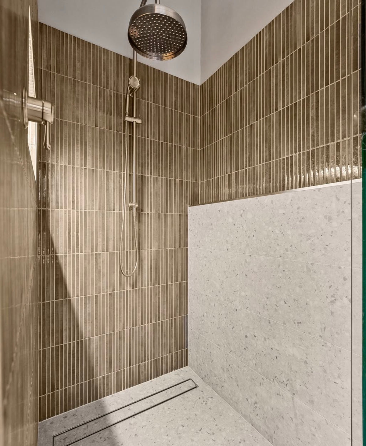 BELLA VISTA MICA HERITAGE DUAL SHOWER RAIL