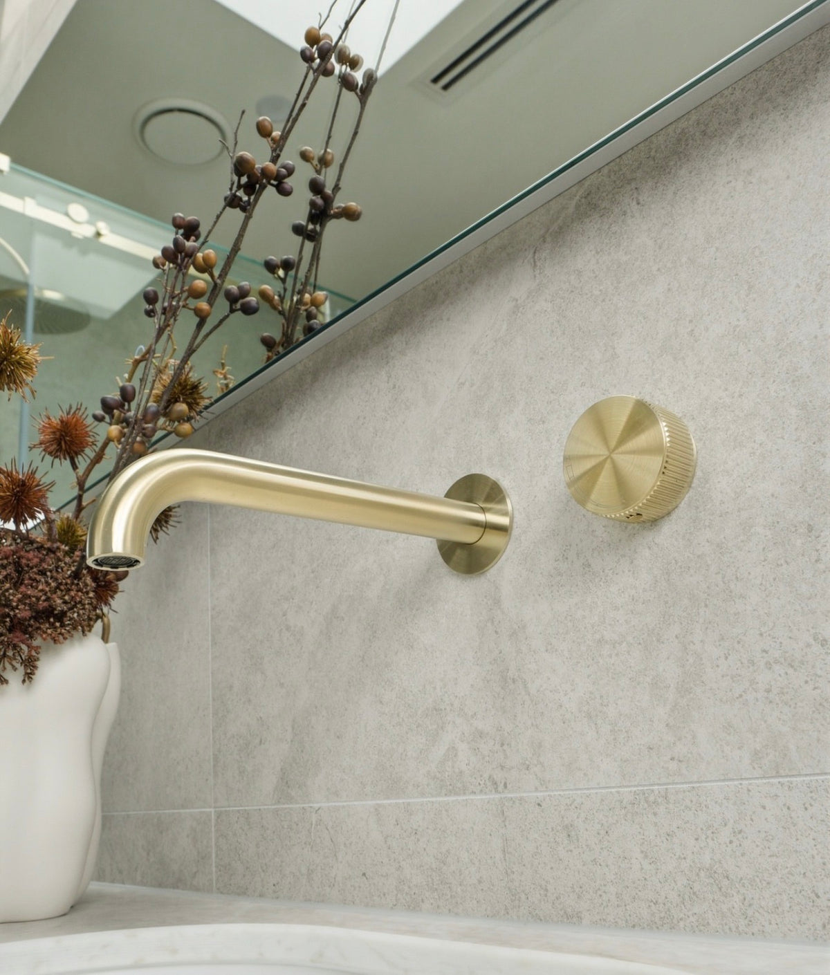 BELLA VISTA MICA FLUTED PROGRESSIVE SHOWER MIXER