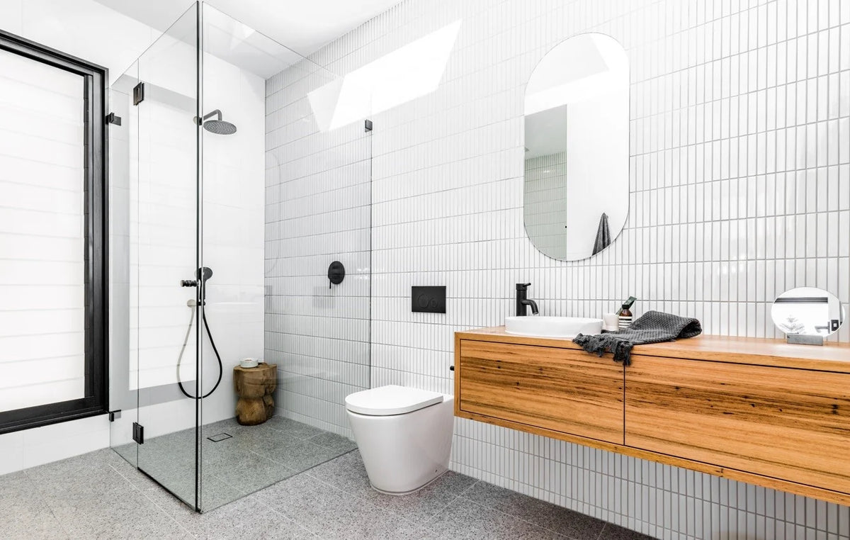 MEIR ROUND WALL SHOWER CURVED ARM 400MM