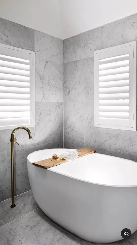 Round Freestanding Bath Spout